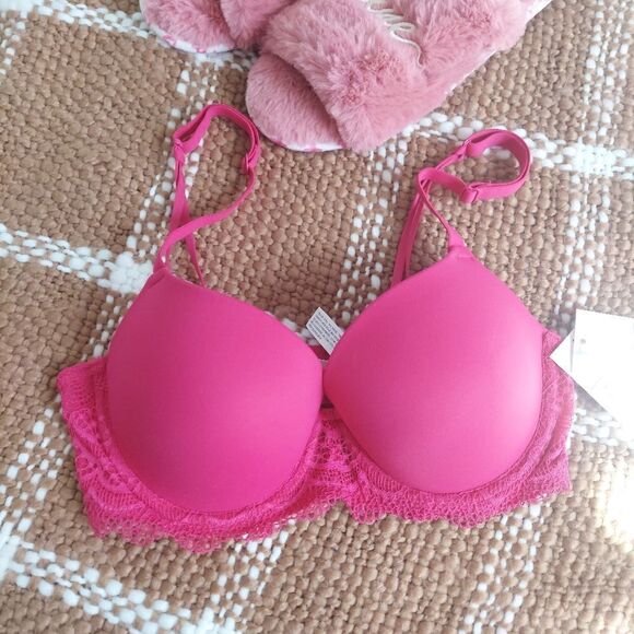 Barbie Core NWT Padded Bra Lace Trim Size 34C - Picture 1 of 4